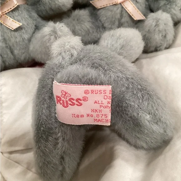 Vintage Russ Gray Plush Bunny Trio - Picture 4 of 6